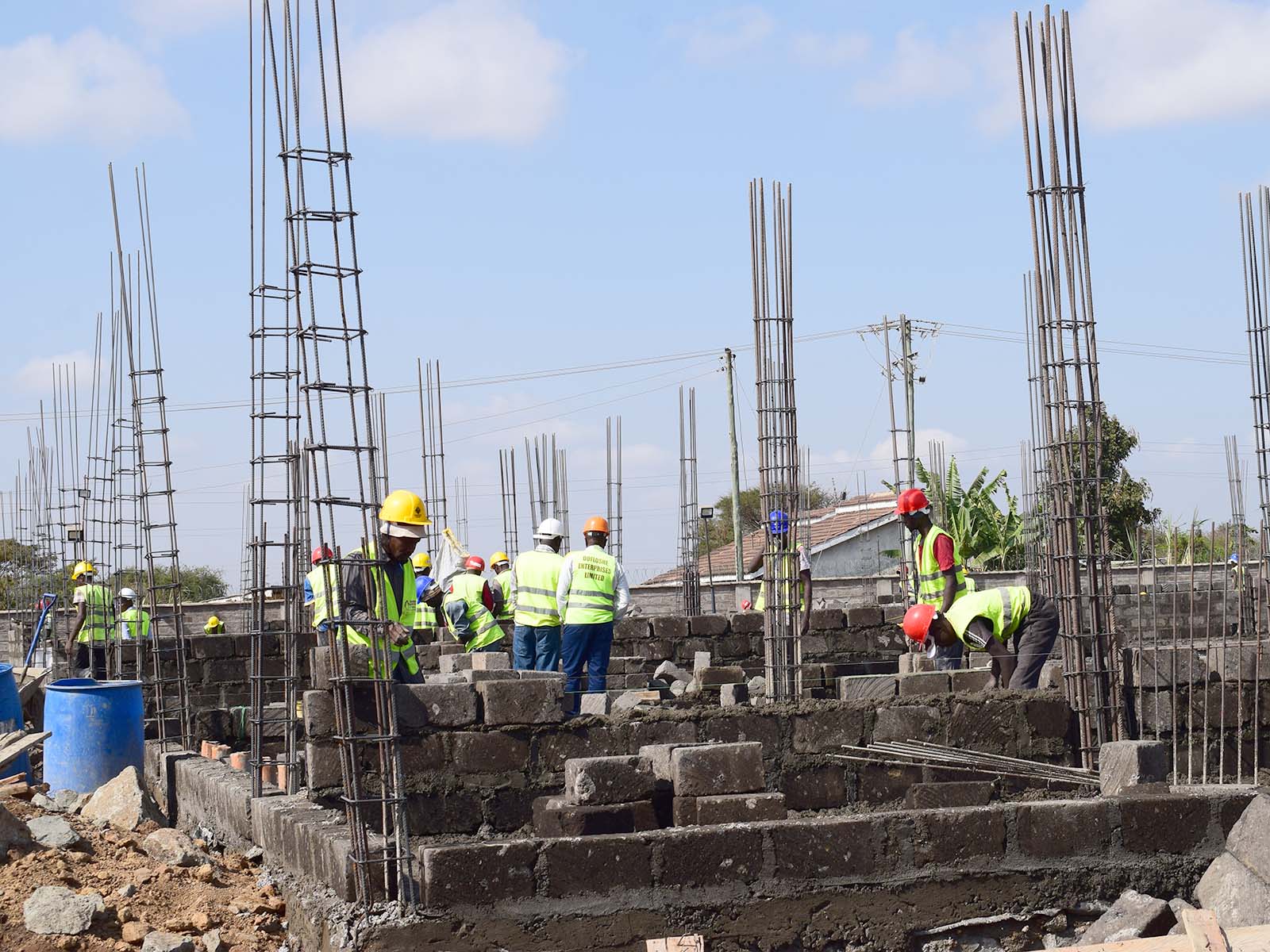 Im September werden erste Wände gemauert