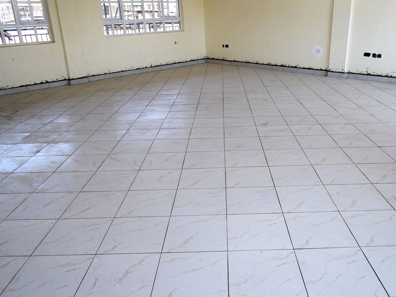 Es ist Januar 2025 und die Fliesenleger sind am werkeln