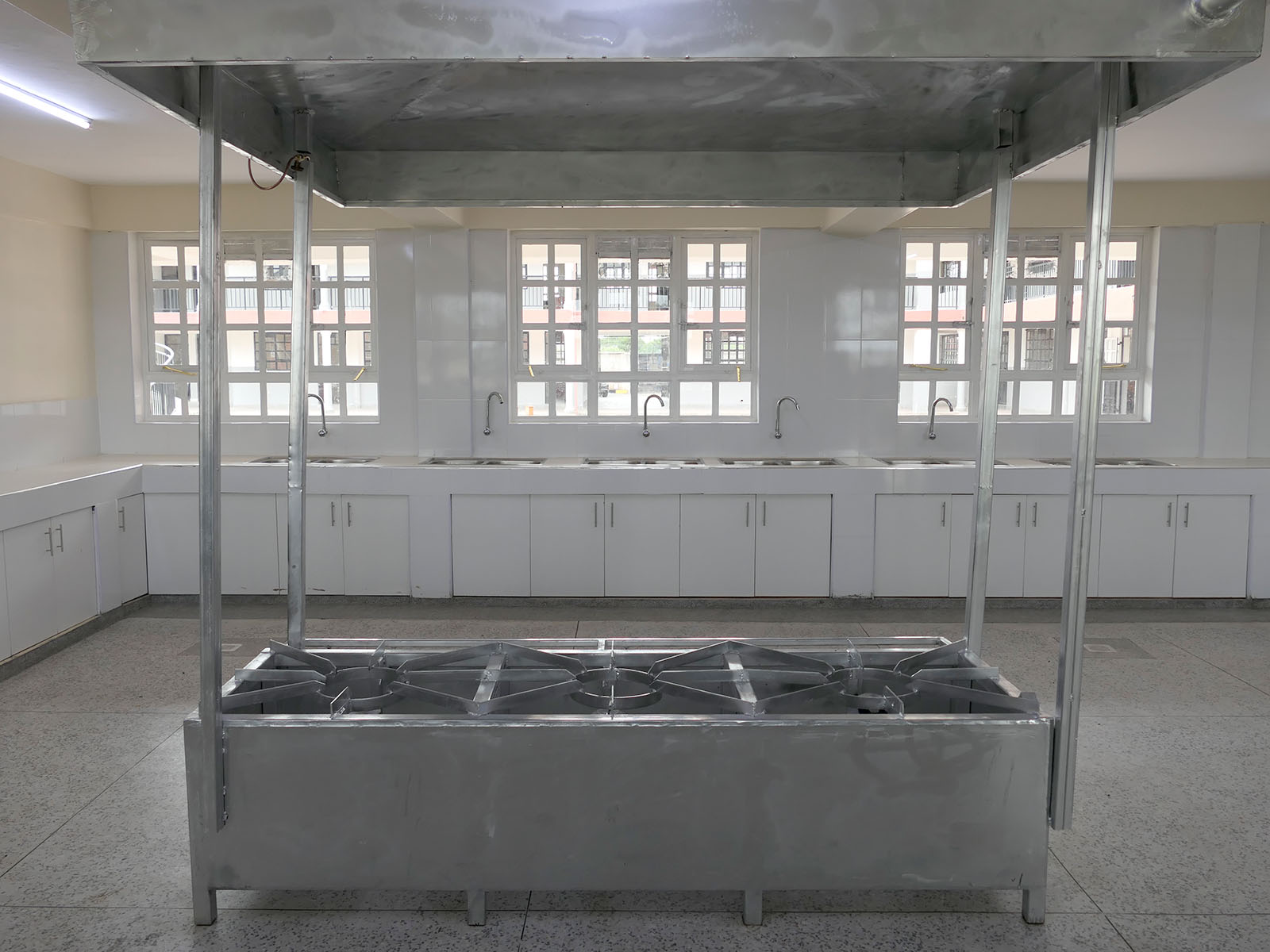 Hier wird künftig gekocht - Begehung der Secondary School 